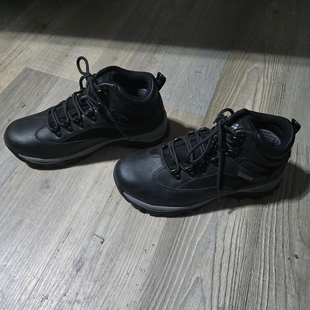 Men's Black Hiking Boots Size 8 wide